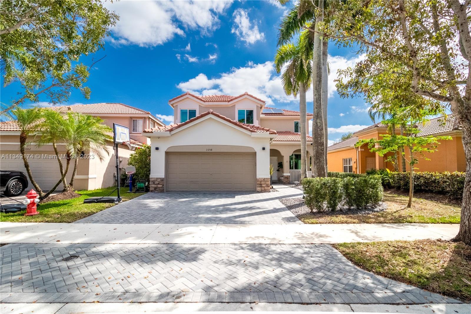 Photo of 1058 Bluewood Ter in Weston, FL
