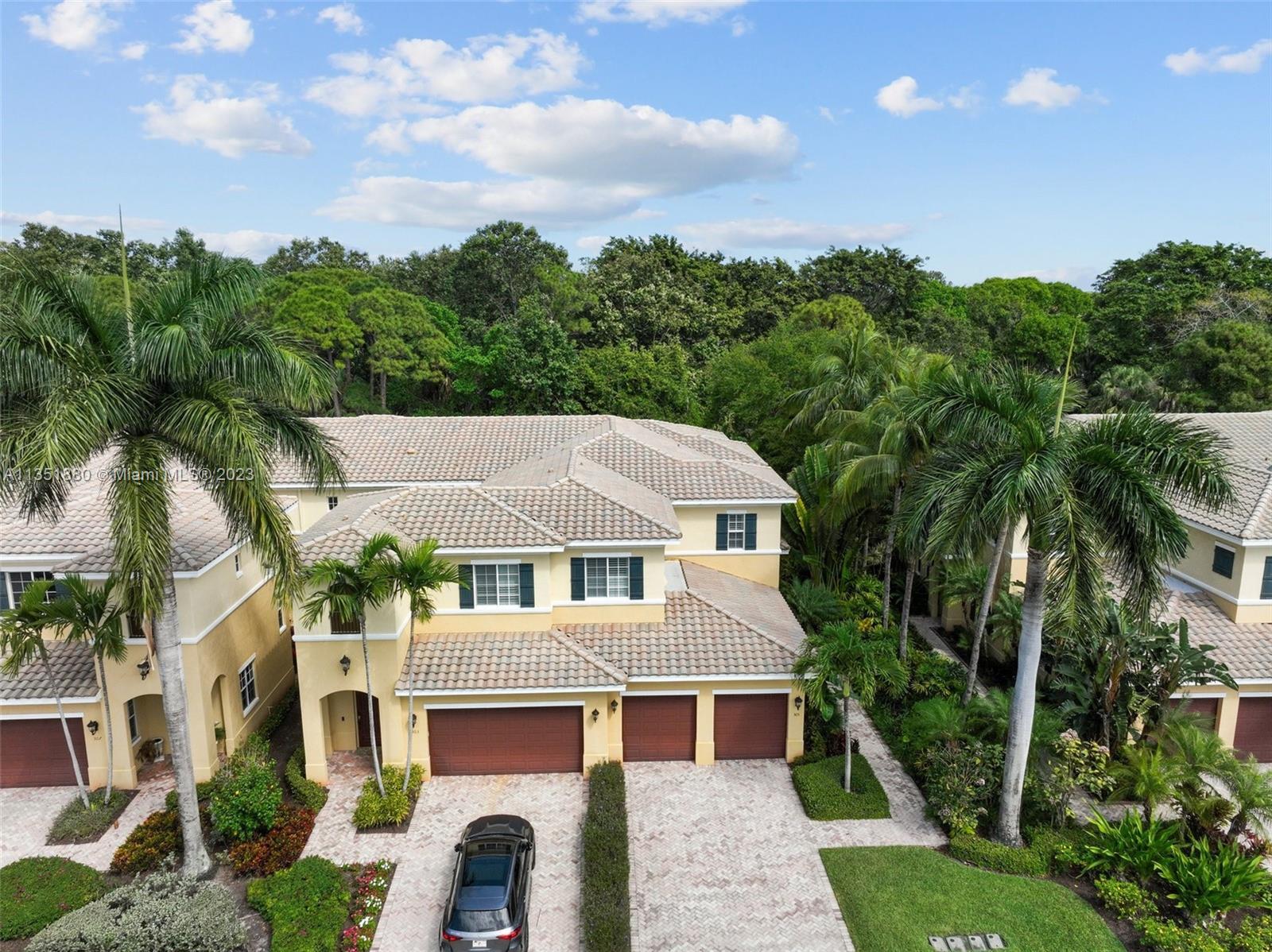 Photo of 305 Chambord Ter #305 in Palm Beach Gardens, FL