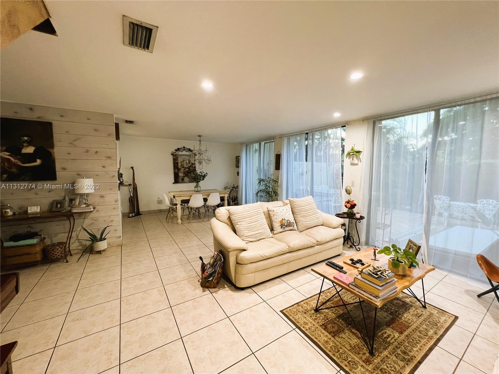 Photo of 9978 Costa Del Sol Blvd #E-87 in Doral, FL