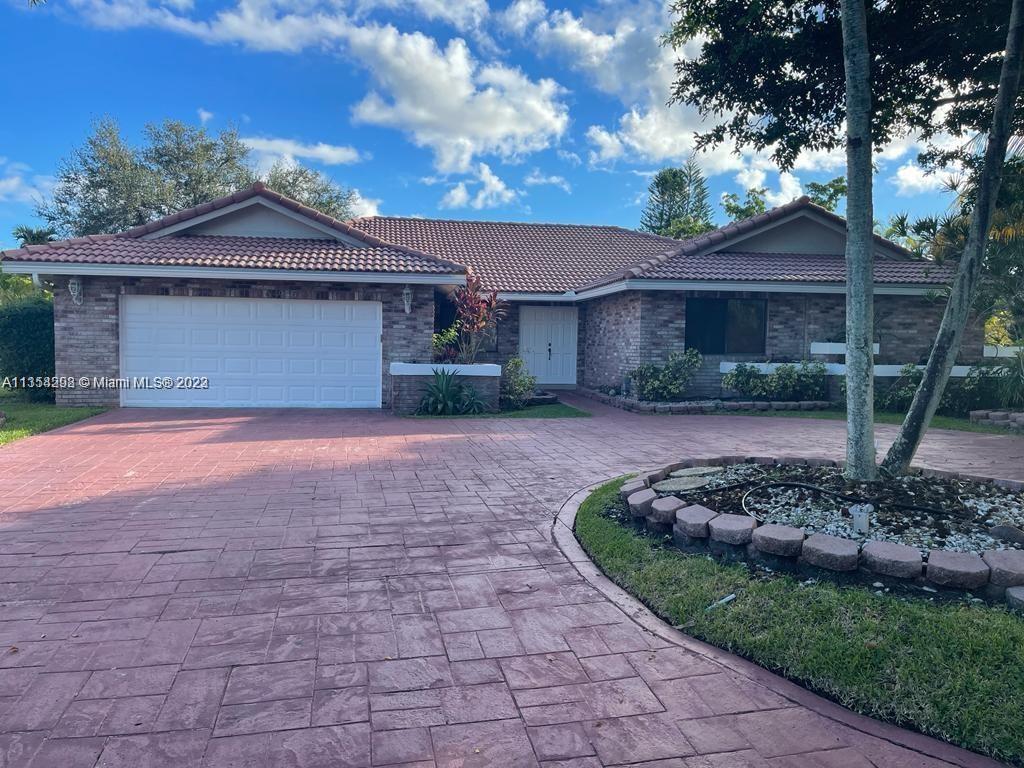 Photo of 4955 NW 84th Rd in Coral Springs, FL