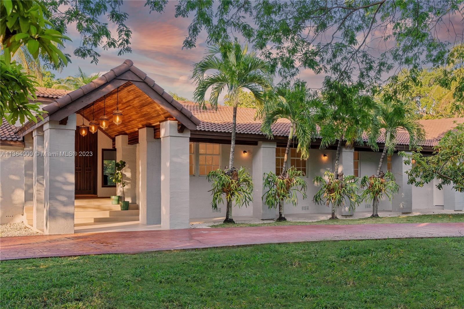 Photo of 7511 SW 67th Ave in South Miami, FL