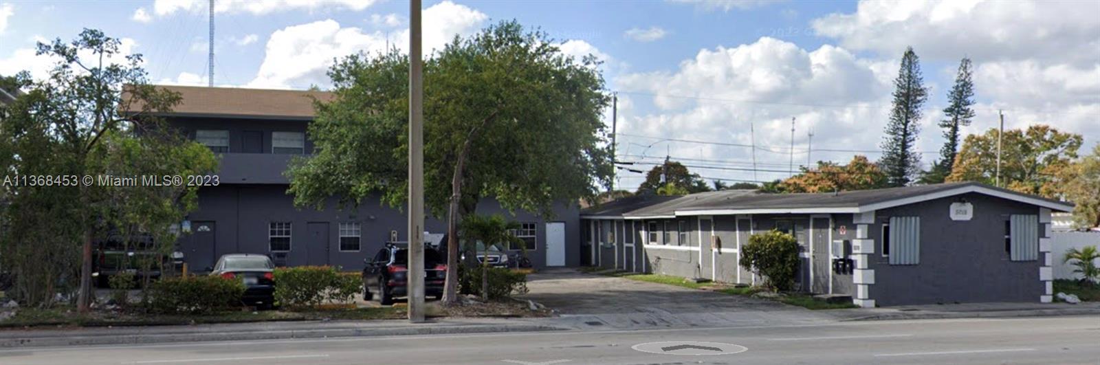 Photo of 5010 Pembroke Rd in West Park, FL