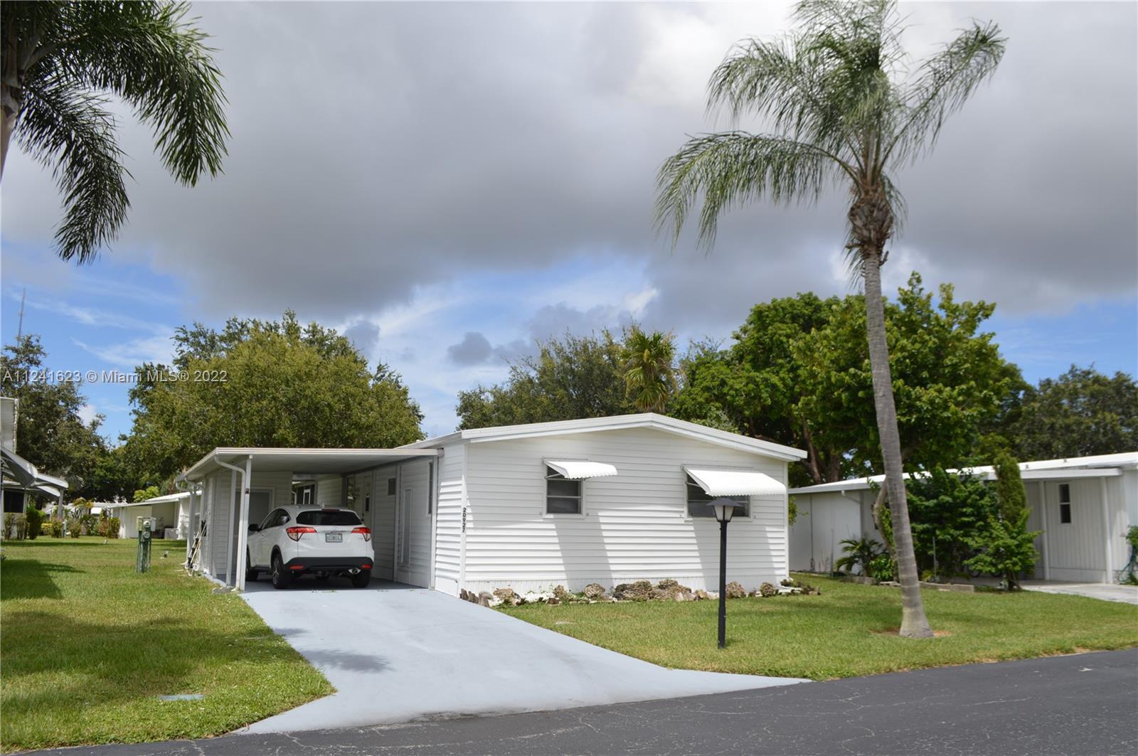Photo of 20927 Sunrise Dr in Boca Raton, FL