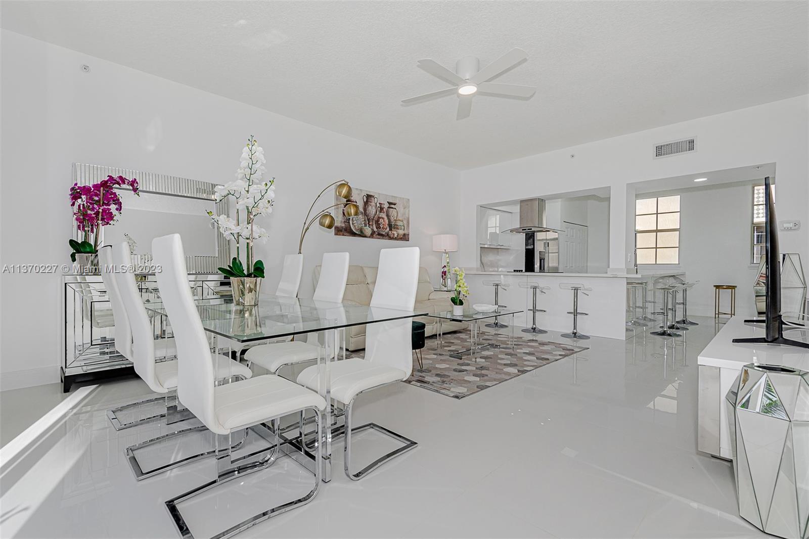 Photo of 2071 S Ocean Dr #TH20 in Hallandale Beach, FL