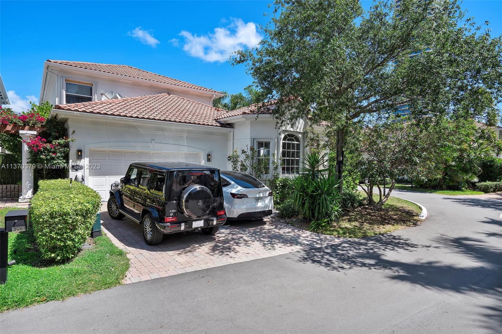 Photo of 3981 194th Ln in Sunny Isles Beach, FL