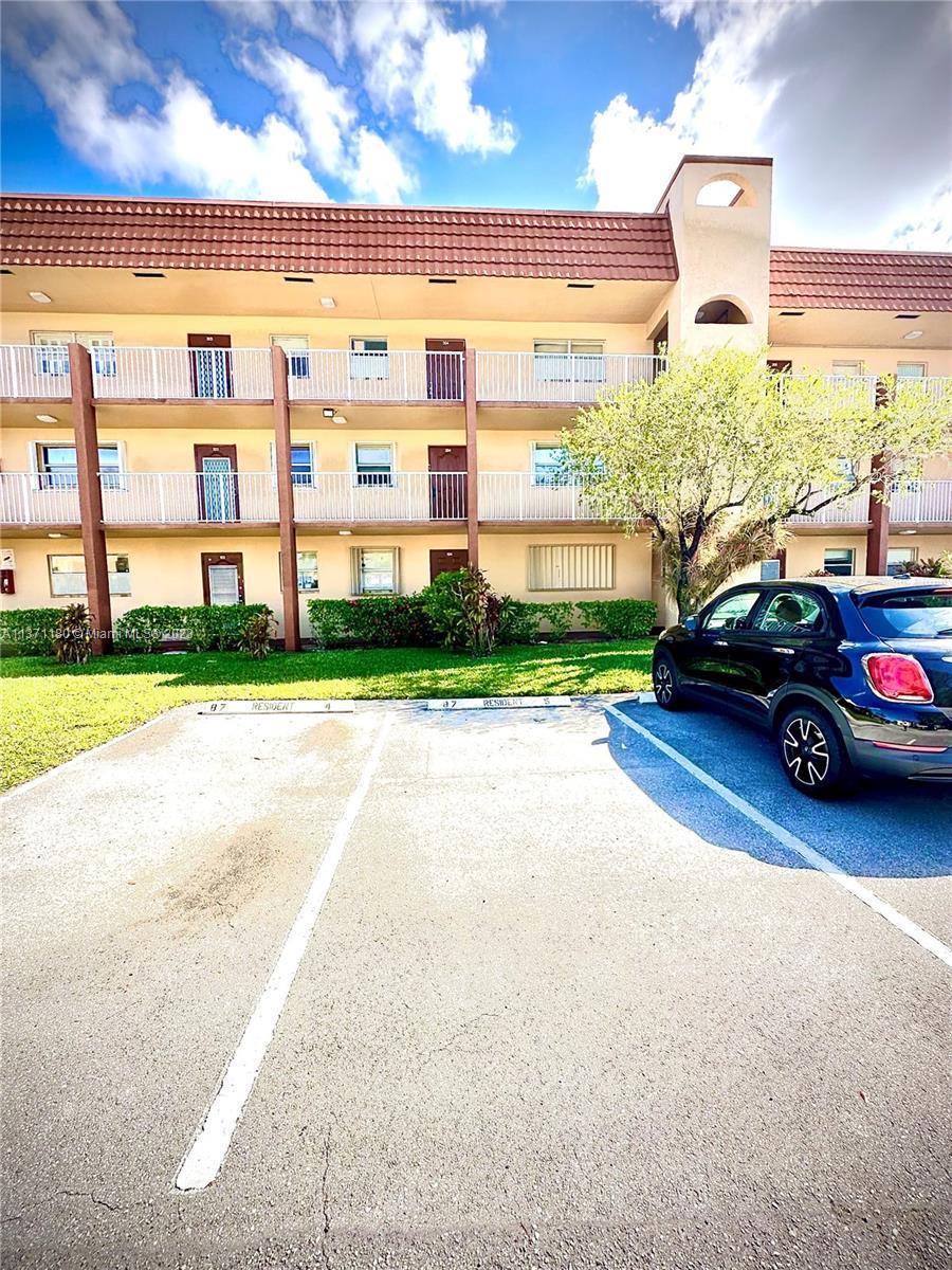 Photo of 8951 Sunrise Lakes Blvd #104 in Sunrise, FL