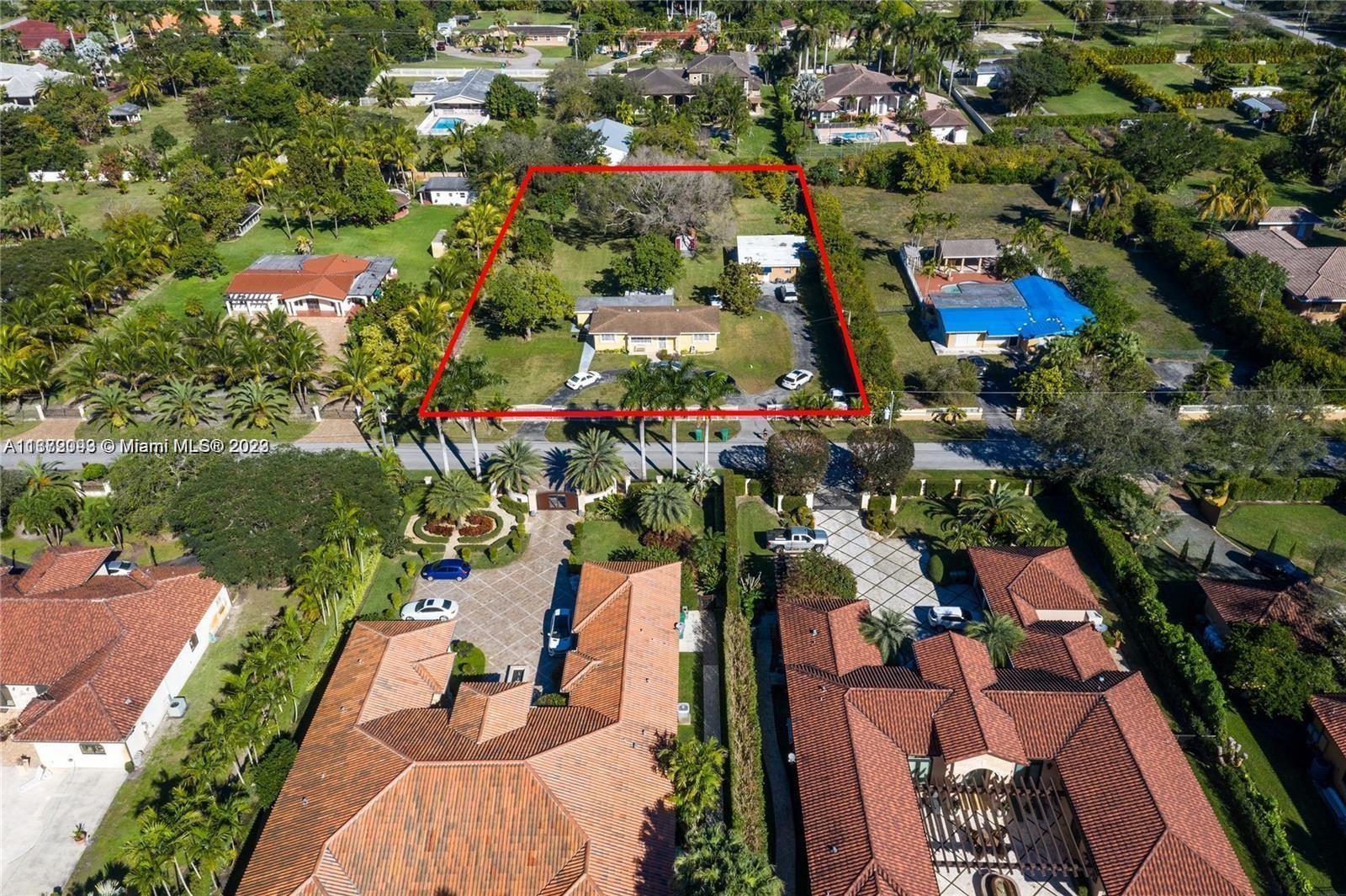 Photo of 10295 SW 62nd St in Miami, FL