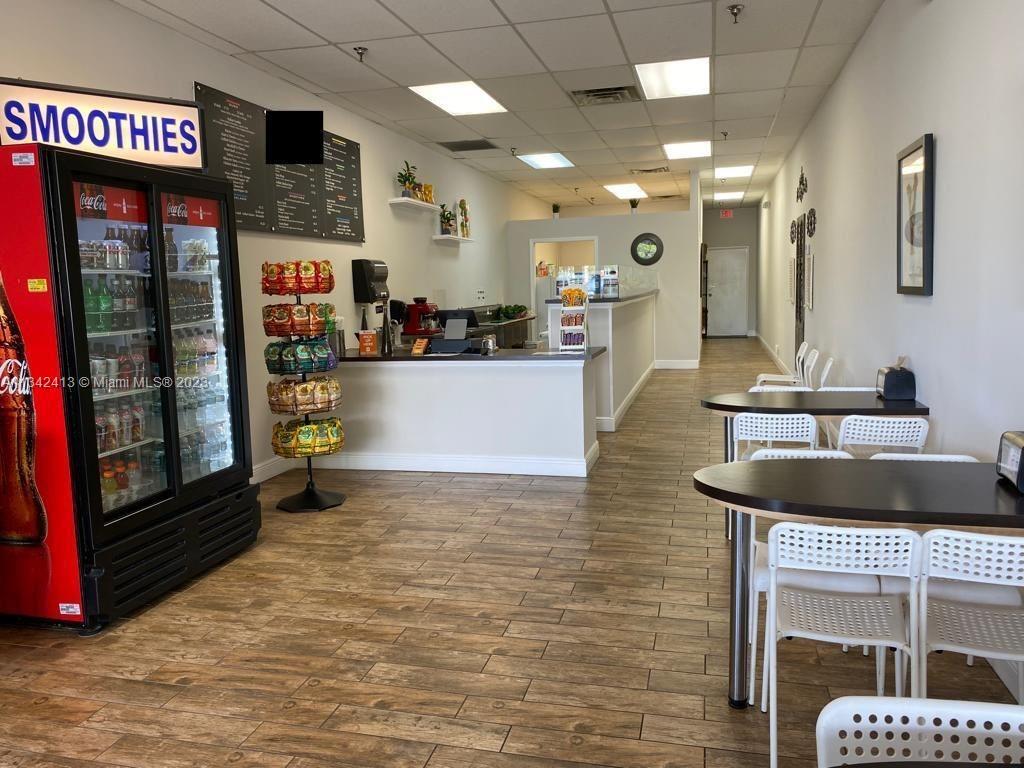 Photo of 4412 N Nortlake Blvd in Palm Beach Gardens, FL