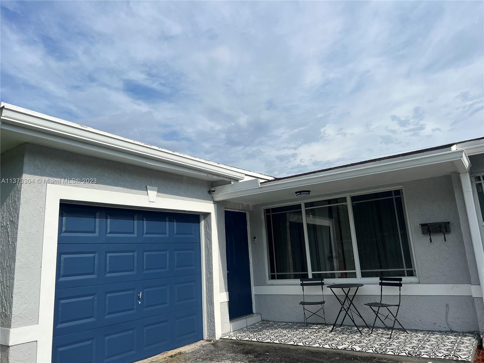 Photo of 8421 Southampton Dr in Miramar, FL