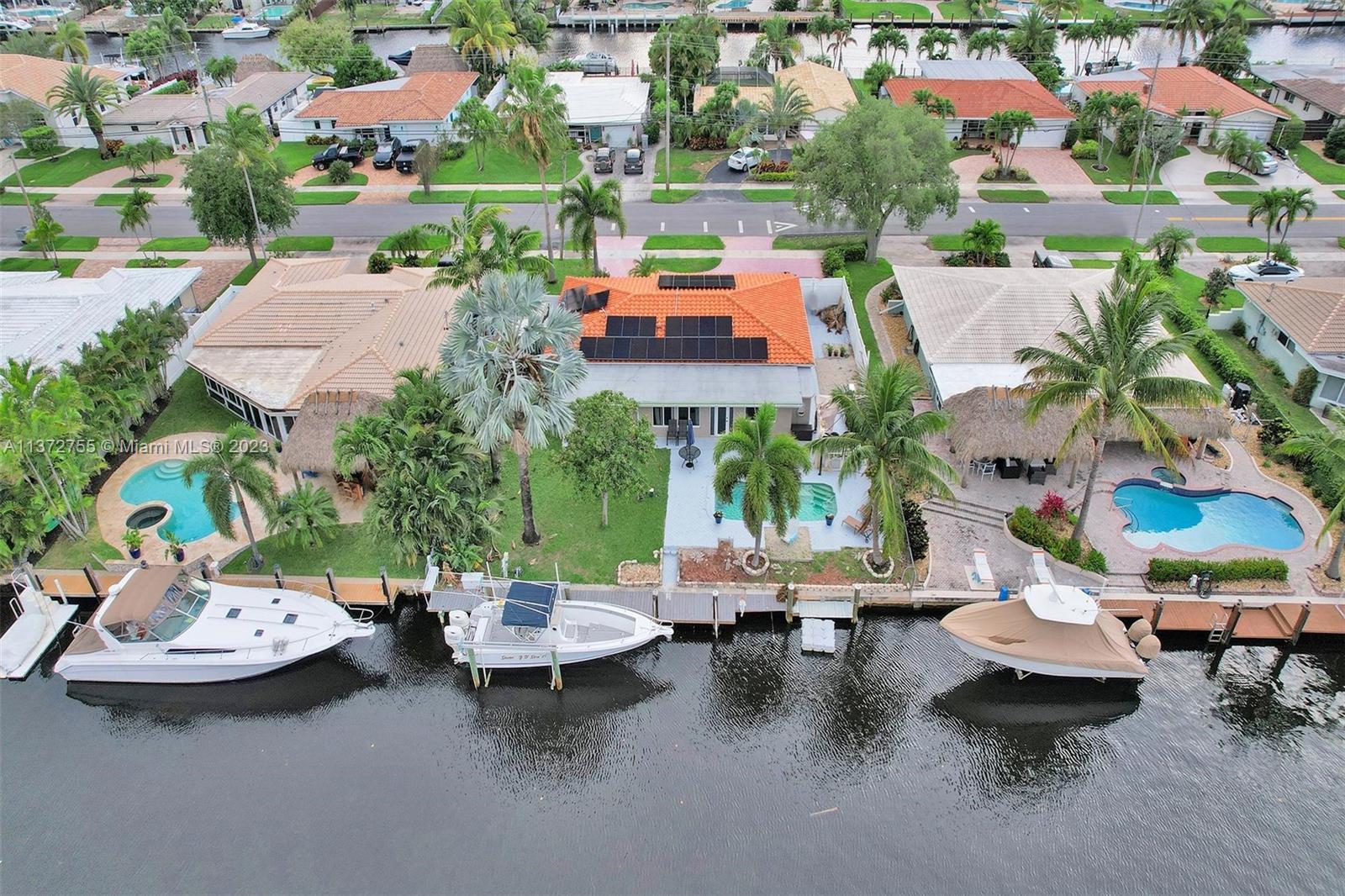 Photo of 370 SE 6th Ter in Pompano Beach, FL