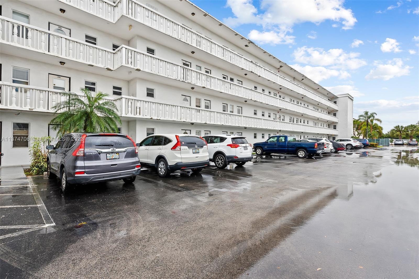 Photo of 600 NE 2nd St #415 in Dania Beach, FL