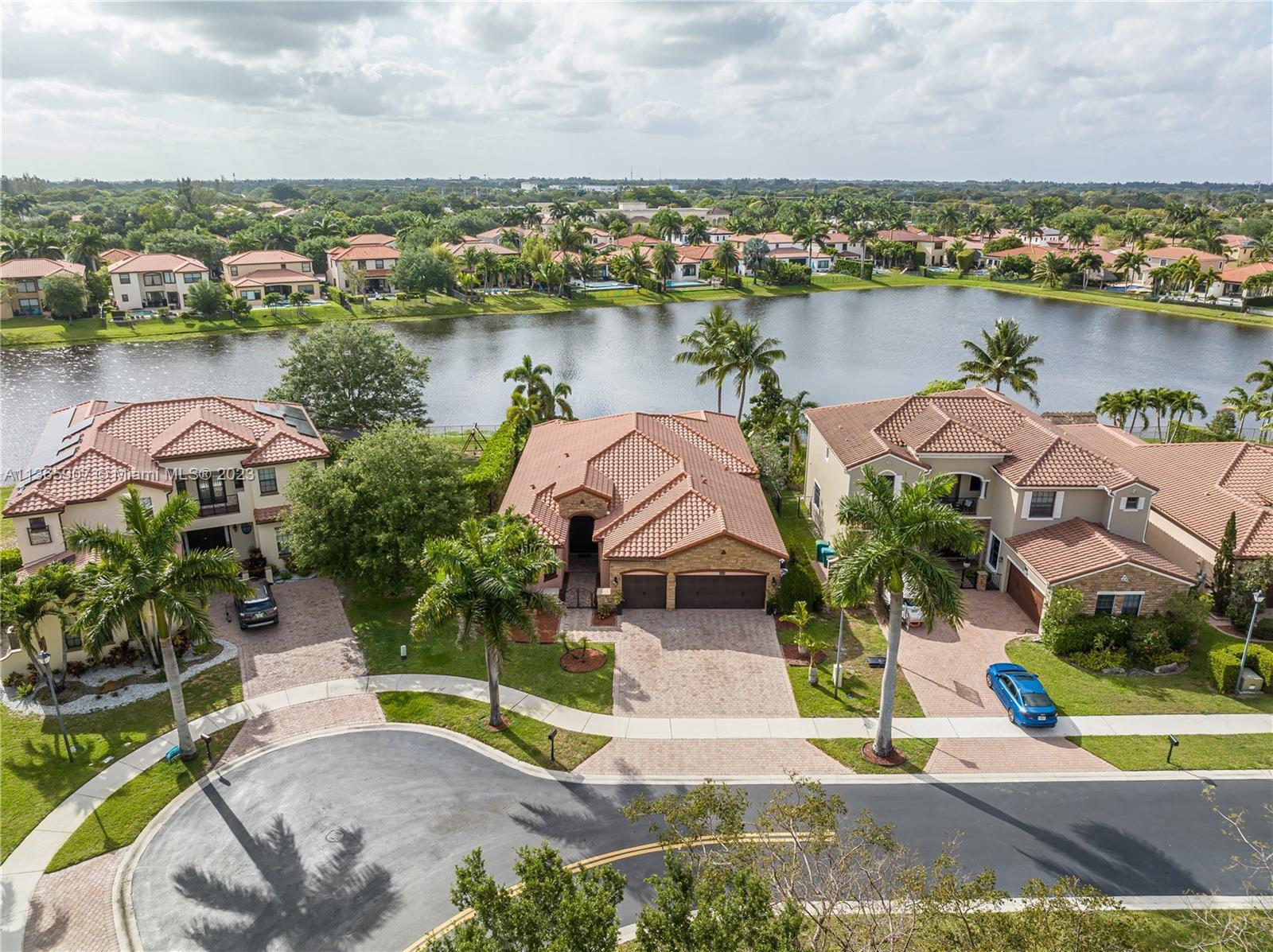 Photo of 8743 Estada Cir in Cooper City, FL