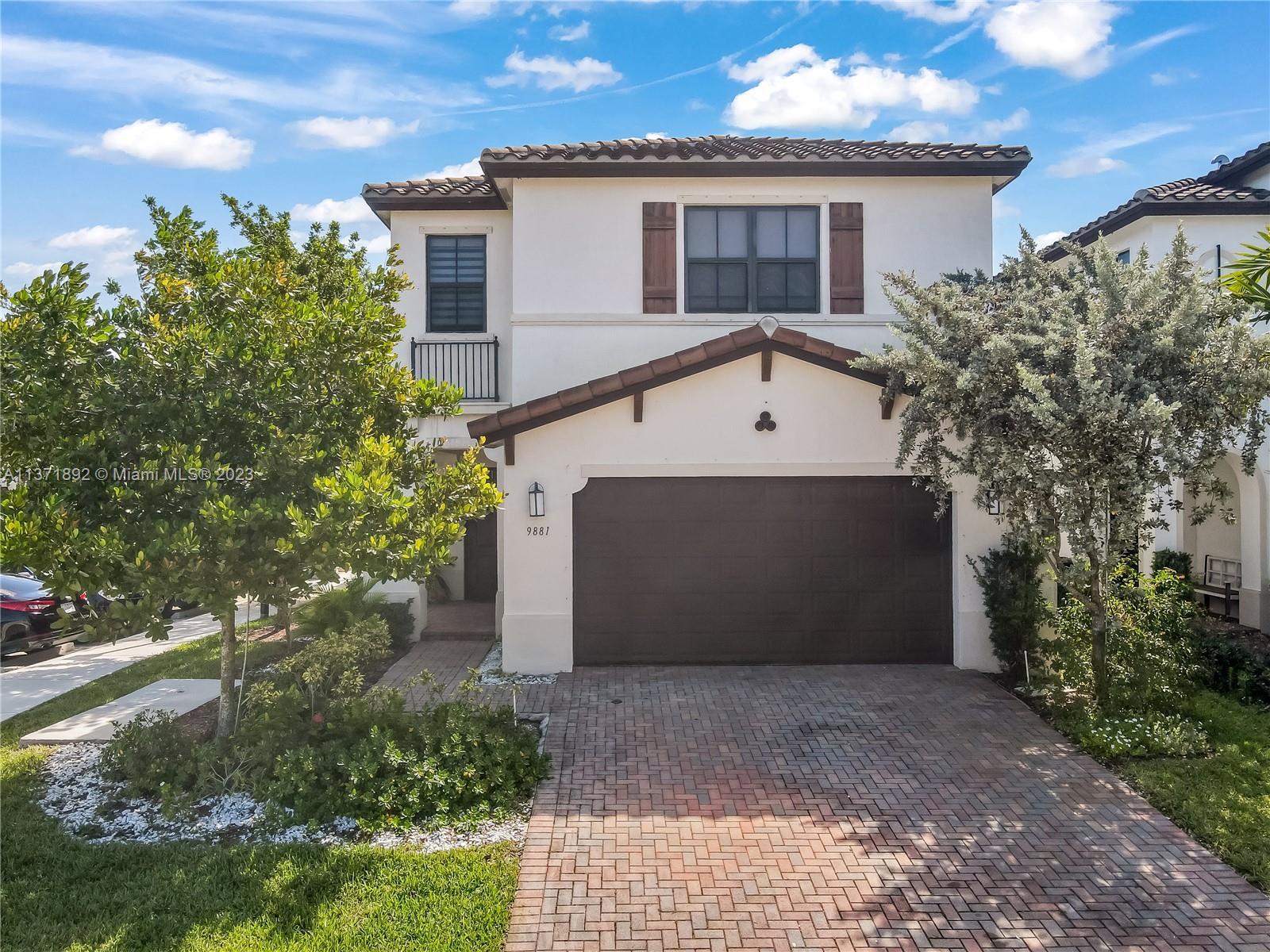 Photo of 9881 W 34th Ave in Hialeah, FL