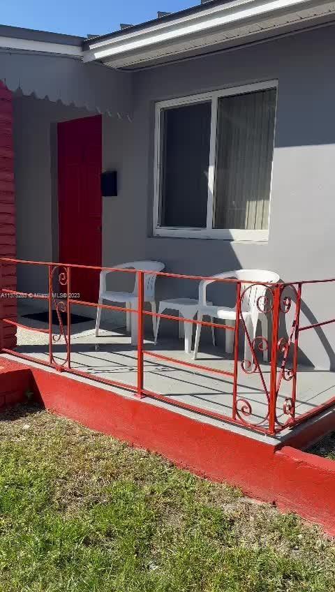 Photo of 1934 Madison St in Hollywood, FL
