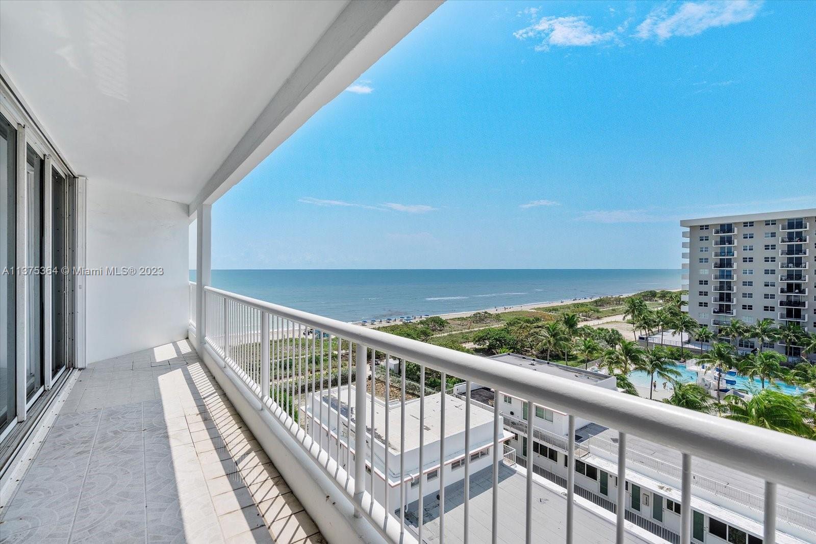 Renovated and spacious unit with lots of natural light. Unit 703 features an updated kitchen with pl