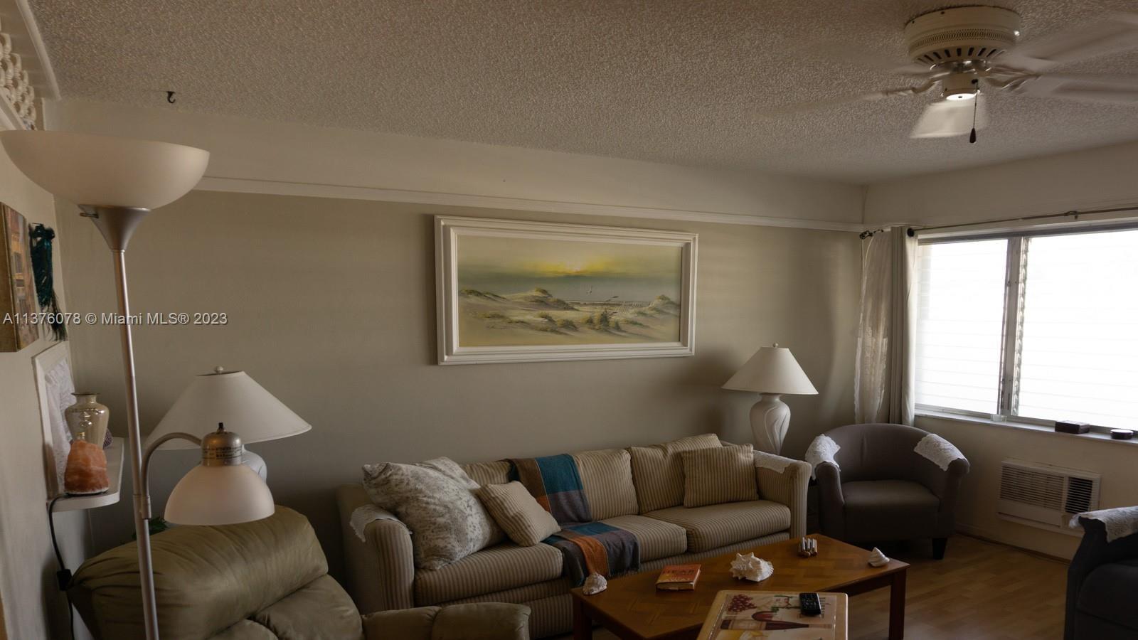 Photo of 815 SW 10th Ter #15V in Hallandale Beach, FL