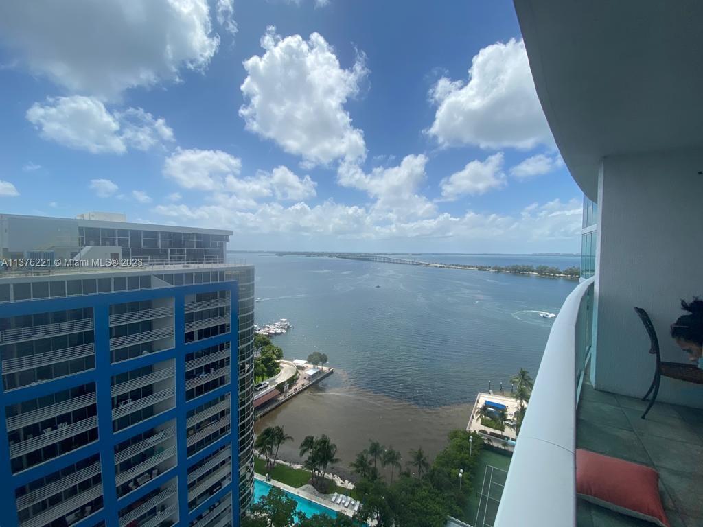 Furnished! Spacious and gorgeous 1b/1ba condo unit located on Biscayne Bay. Large private terrace wi