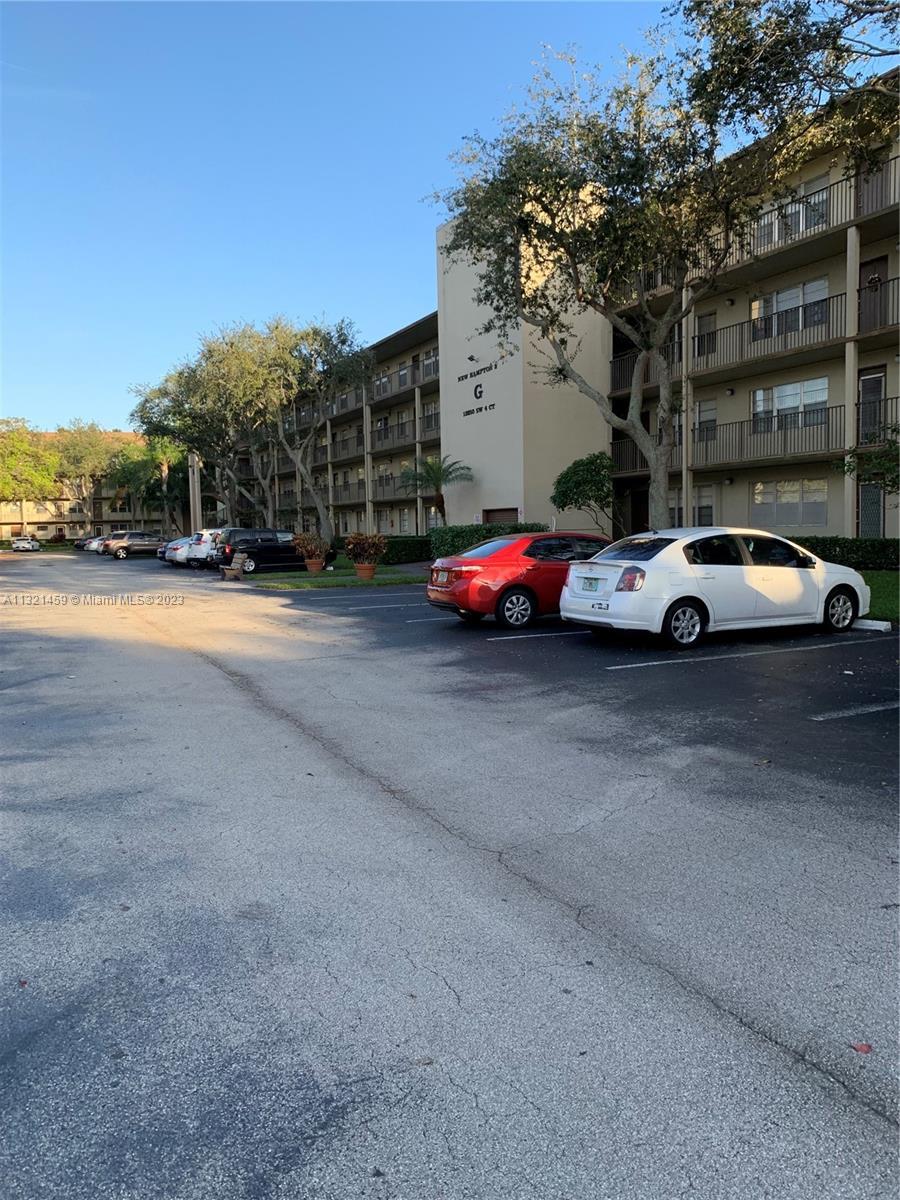 Photo of 13250 SW 4th Ct #207G in Pembroke Pines, FL