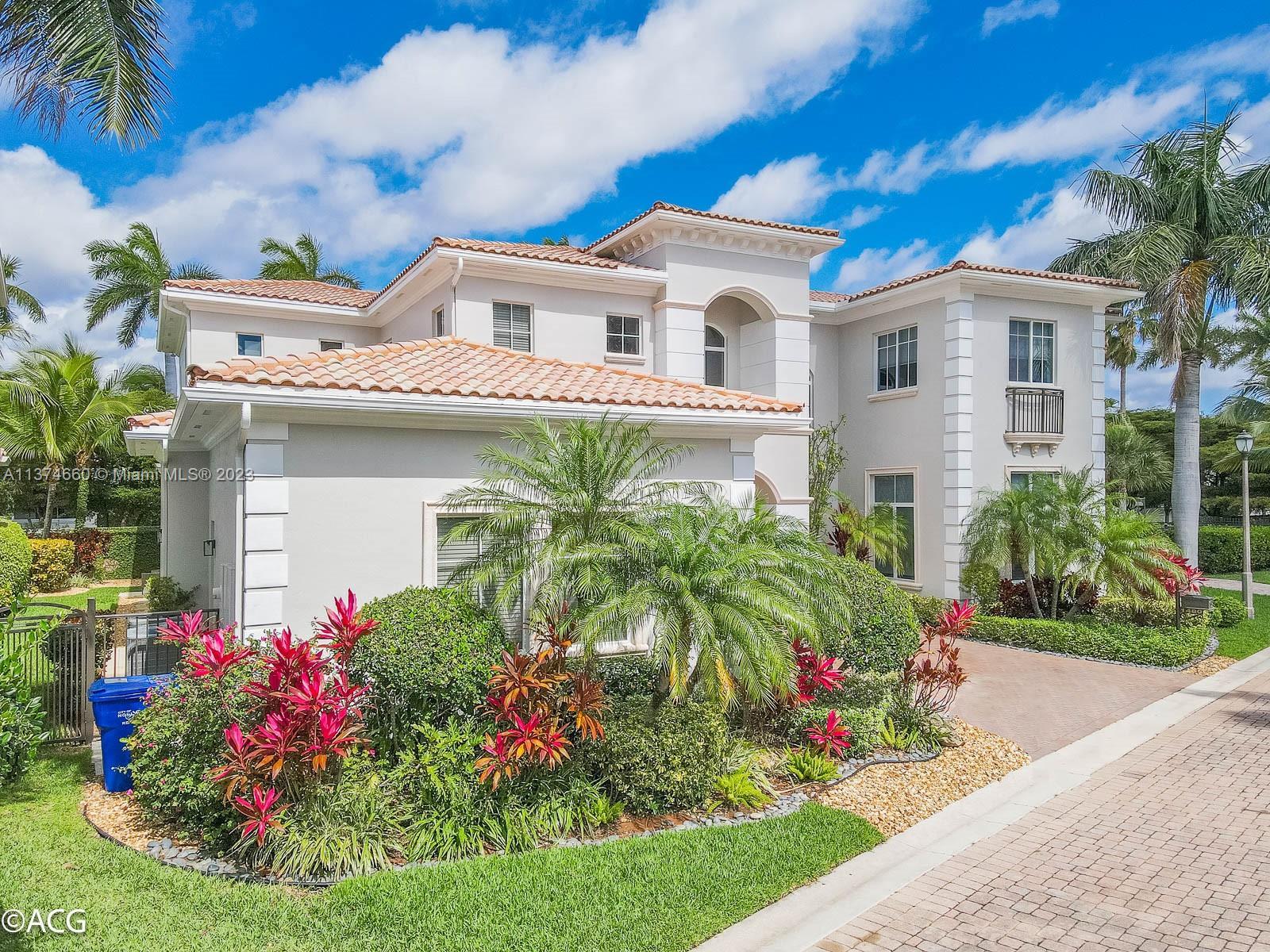 Photo of 1480 Windjammer Wy in Hollywood, FL