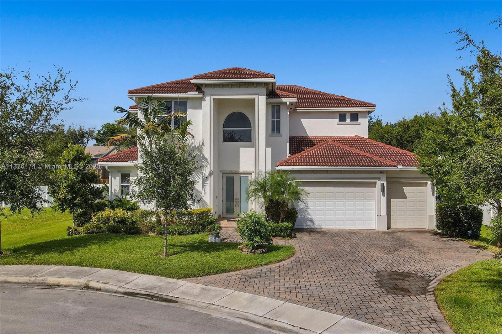 Photo of 7631 Cavalia Dr in Davie, FL