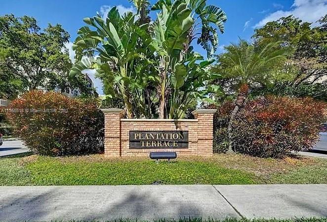 Photo of 6731 Cypress Rd #310 in Plantation, FL