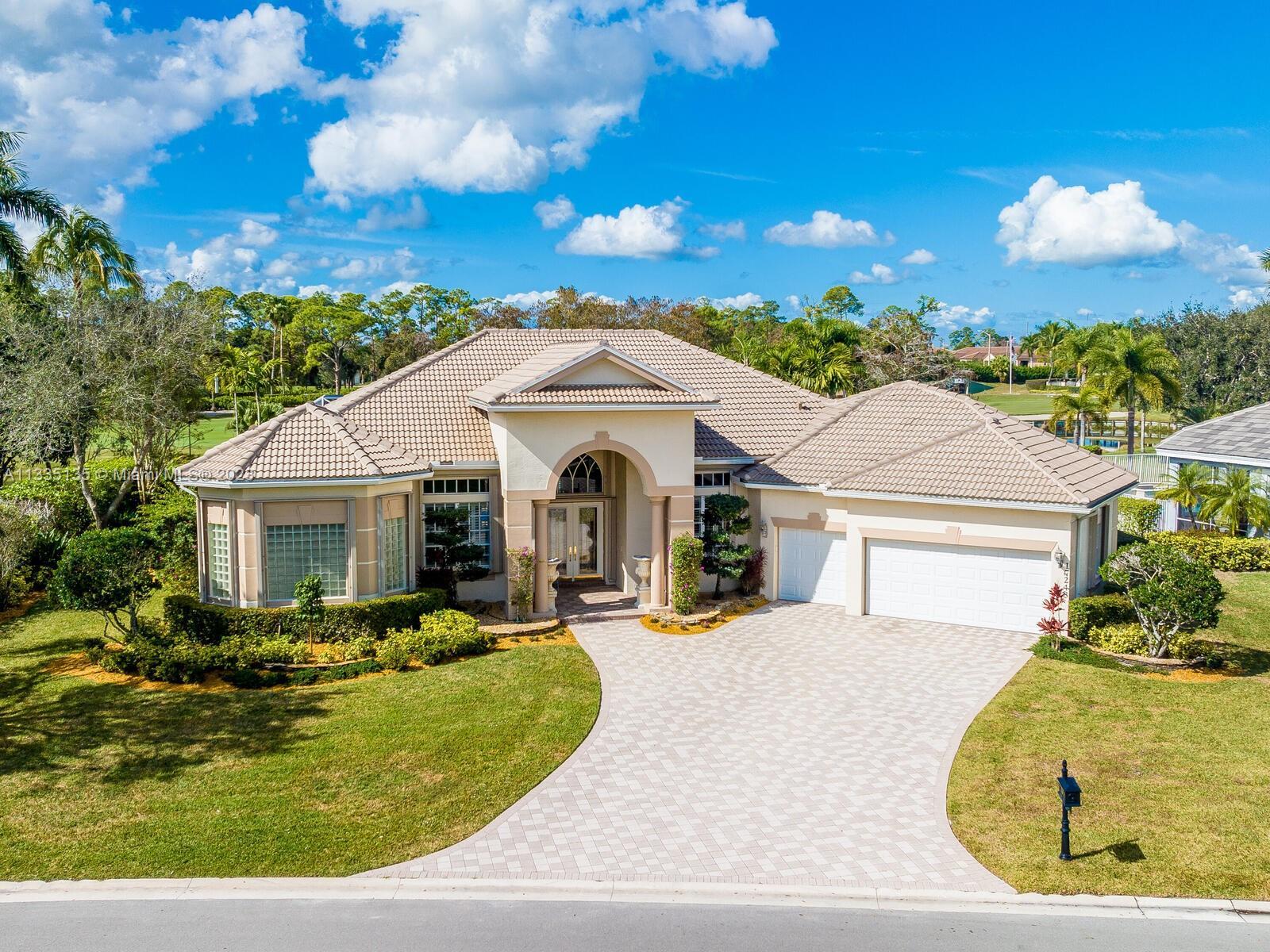 Photo of 17248 Gulf Pine Cir in Wellington, FL