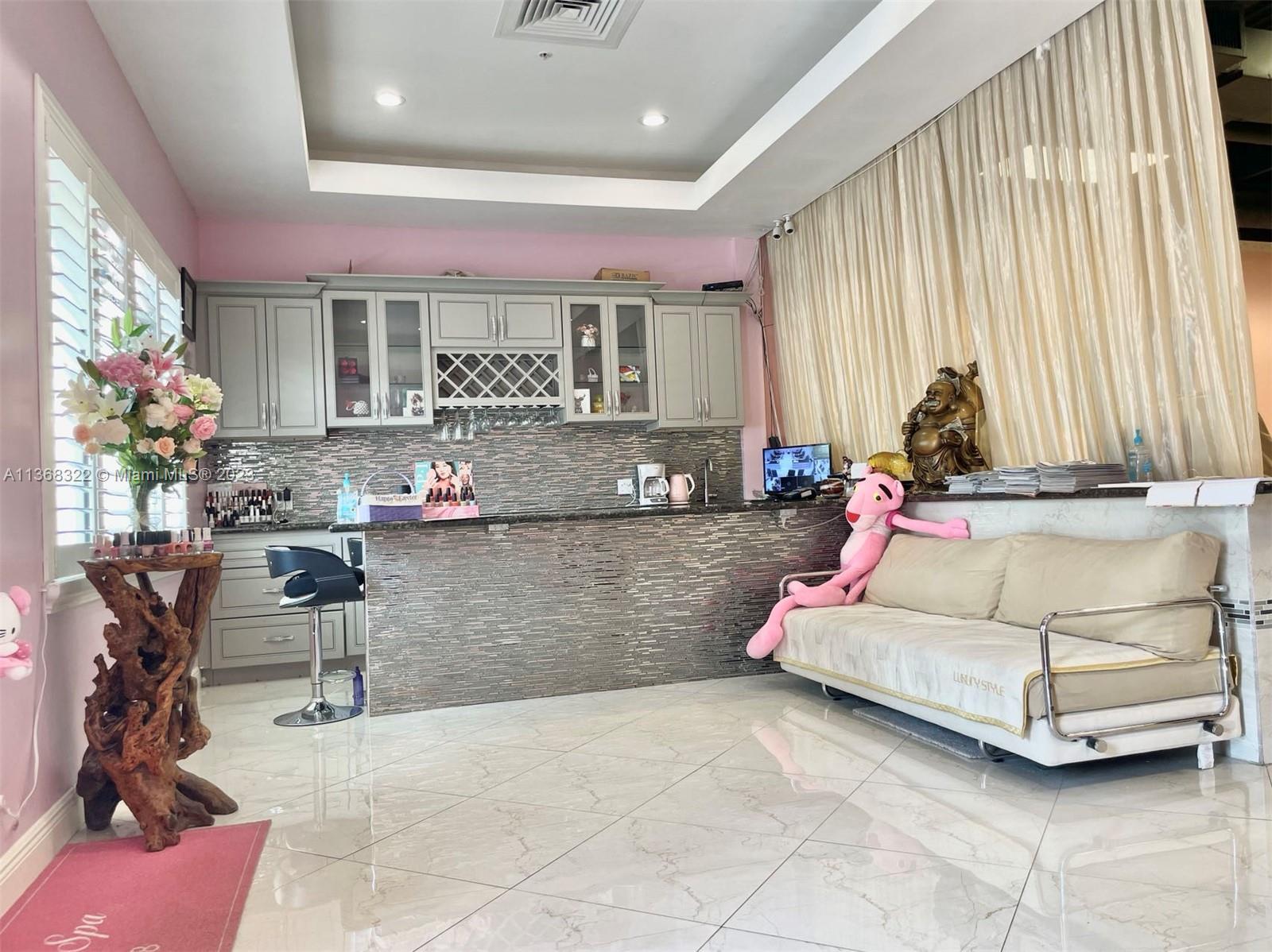 Photo of 4595 Northlake Blvd Ste 106 in Palm Beach Gardens, FL