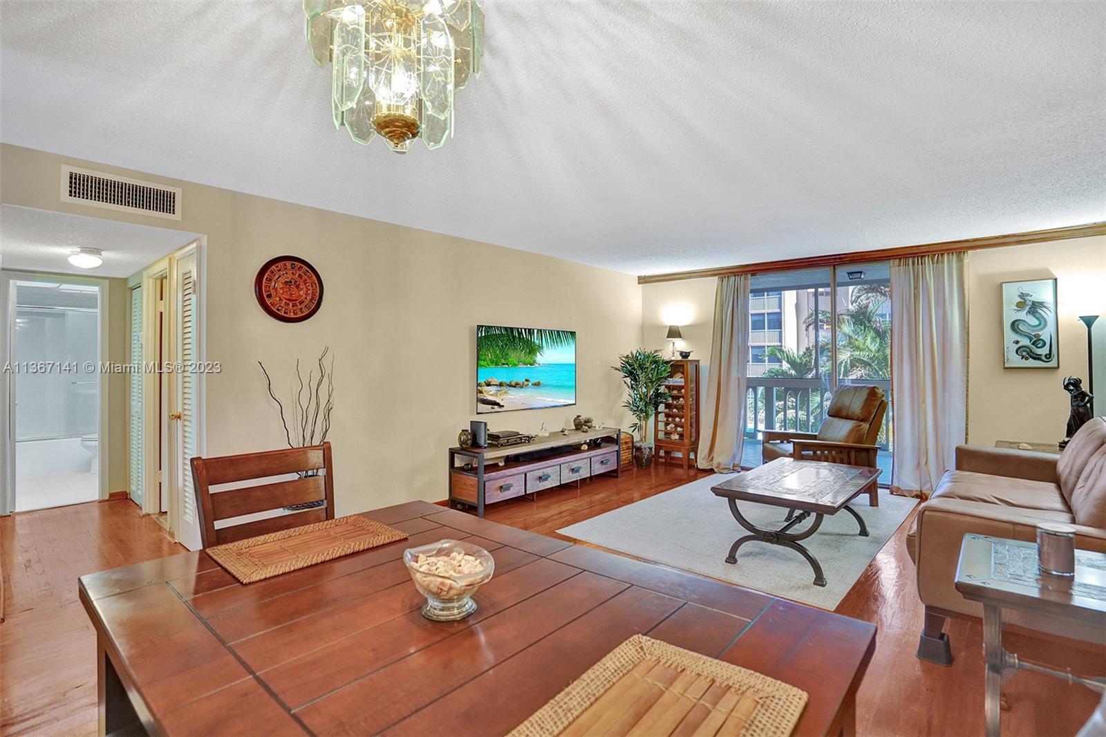Photo of 610 NE 12th Ave #207 in Hallandale Beach, FL