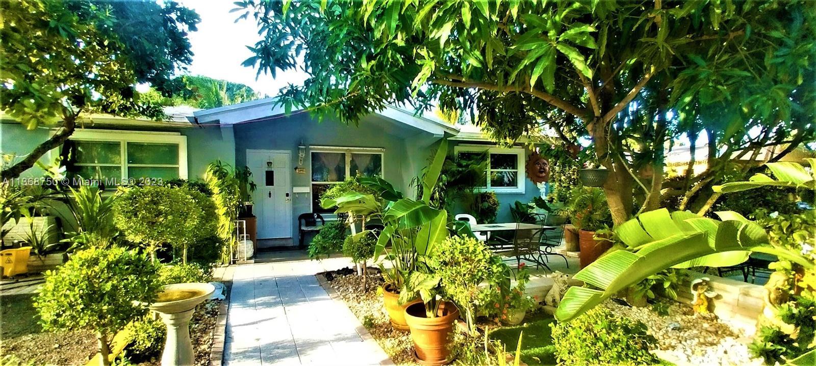 Photo of 3441 SW 15th St in Fort Lauderdale, FL