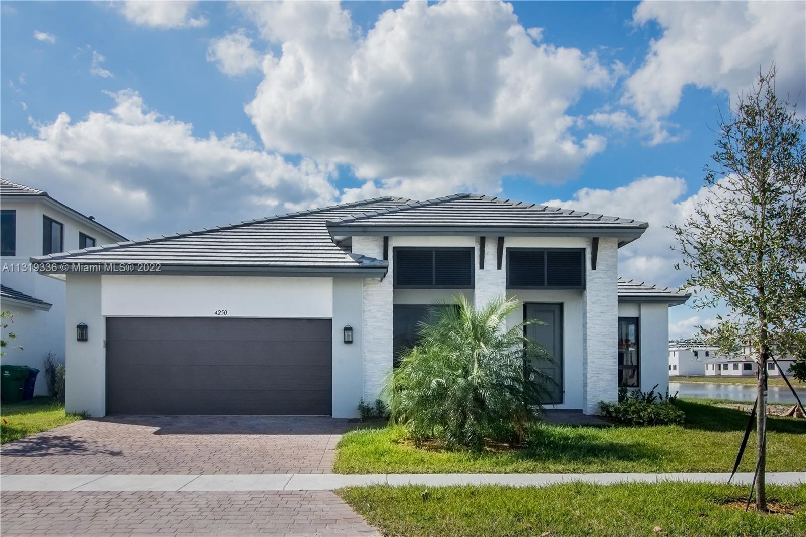 Photo of 4250 SW 176th Ave in Miramar, FL