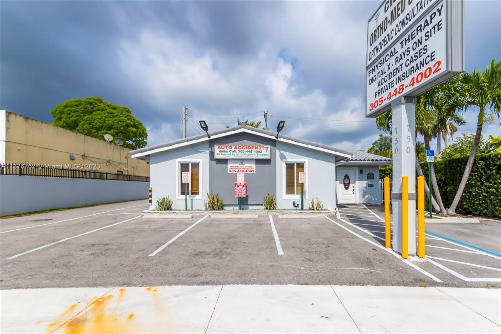Photo of 750 SW 49th Ave in Miami, FL
