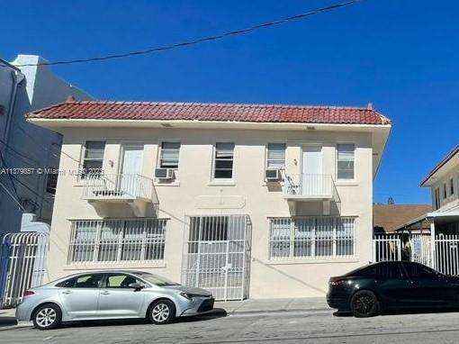 Photo of 711 NW 1st St in Miami, FL