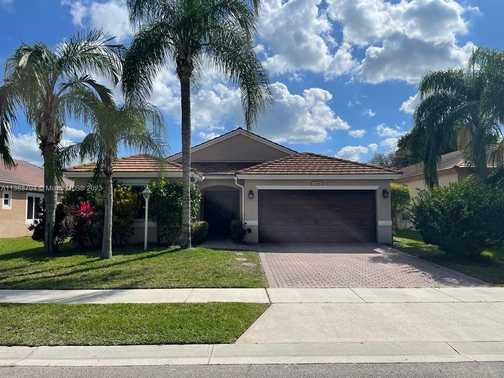 Photo of 1220 NW 144th Ave in Pembroke Pines, FL