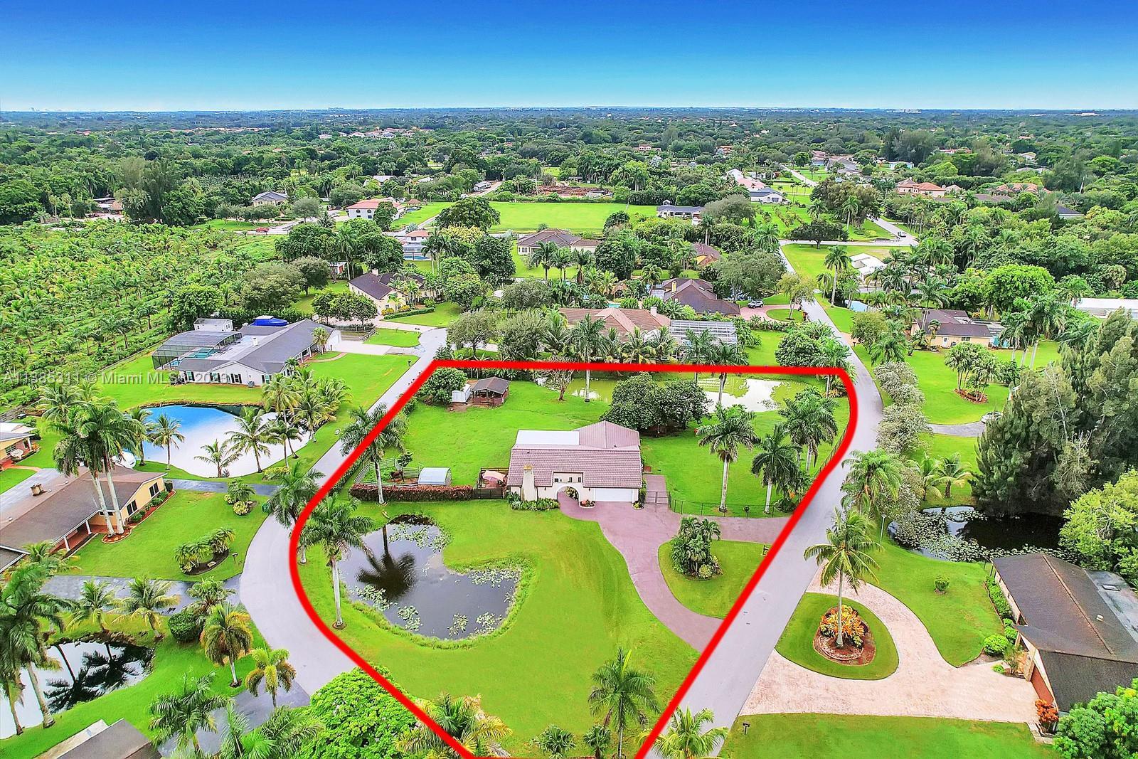 Photo of 4701 SW 110th Ave in Davie, FL