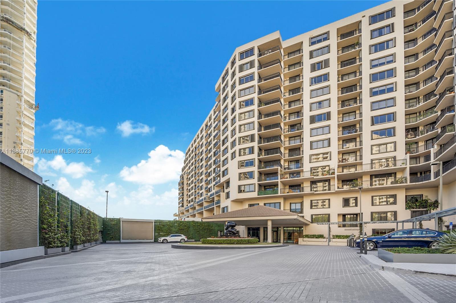 Photo of 540 Brickell Key Dr Comm A in Miami, FL