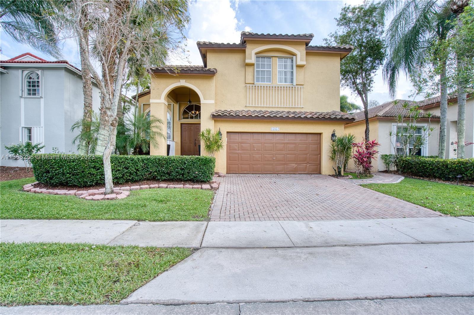 Photo of 15852 SW 14th St in Pembroke Pines, FL