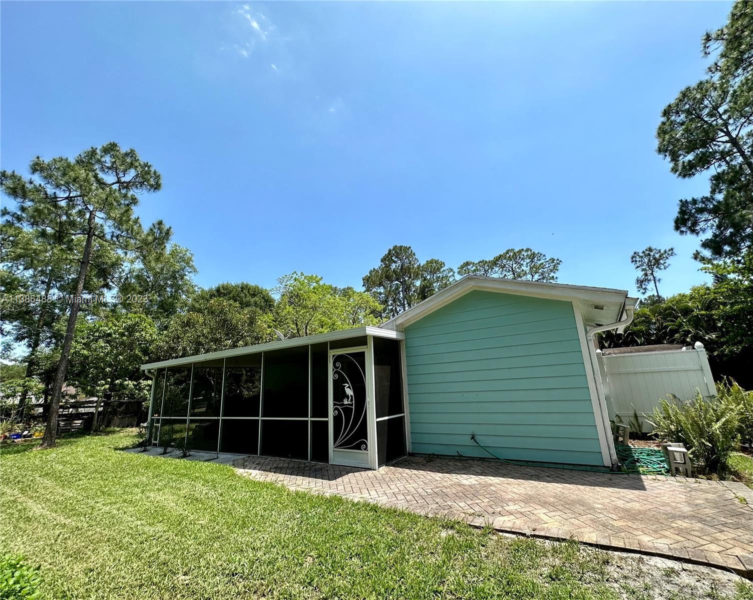 Photo of 13876 N 67th St N in West Palm Beach, FL