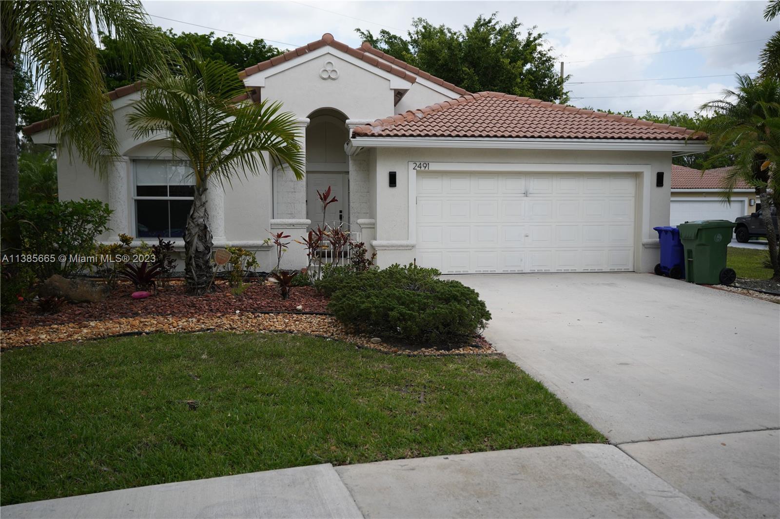 Photo of 2491 NW 184th Ter in Pembroke Pines, FL