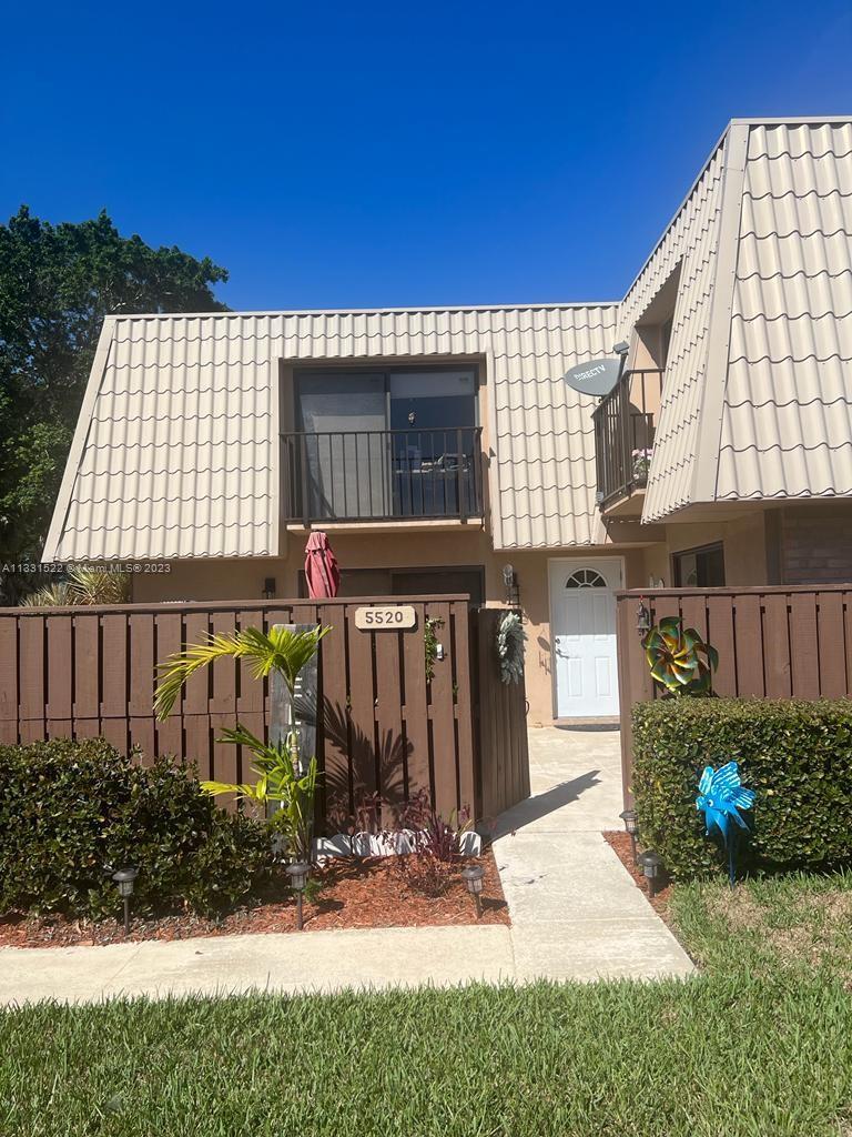 Photo of 5520 55th Wy #5520 in West Palm Beach, FL