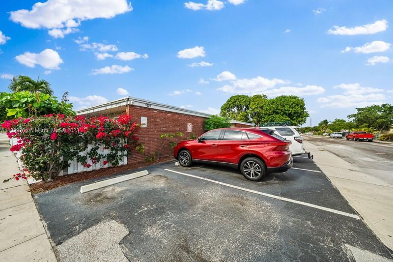 Photo of 1025 S K St in Lake Worth, FL