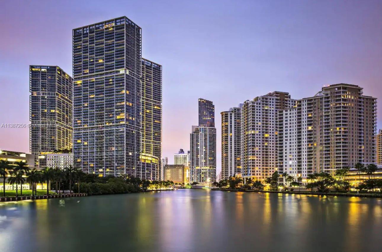 Photo of 485 Brickell Ave #4711 in Miami, FL