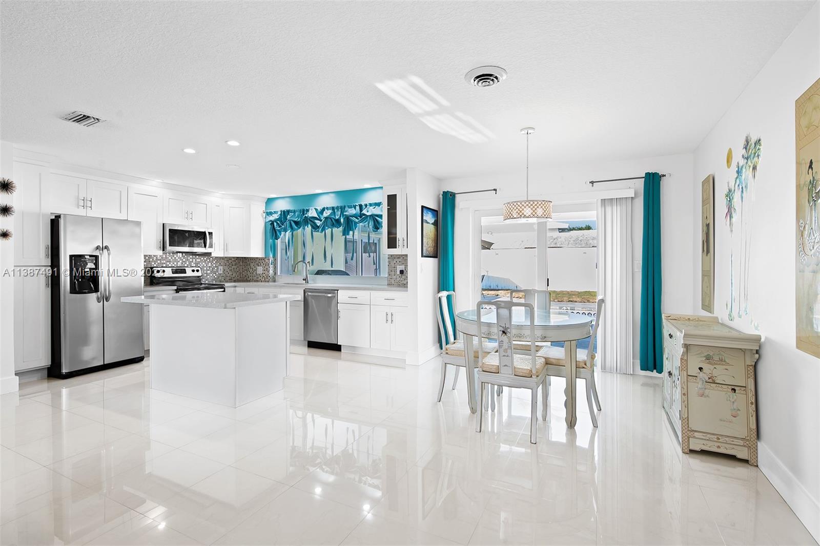 Photo of 5710 NE 18th Ave in Fort Lauderdale, FL