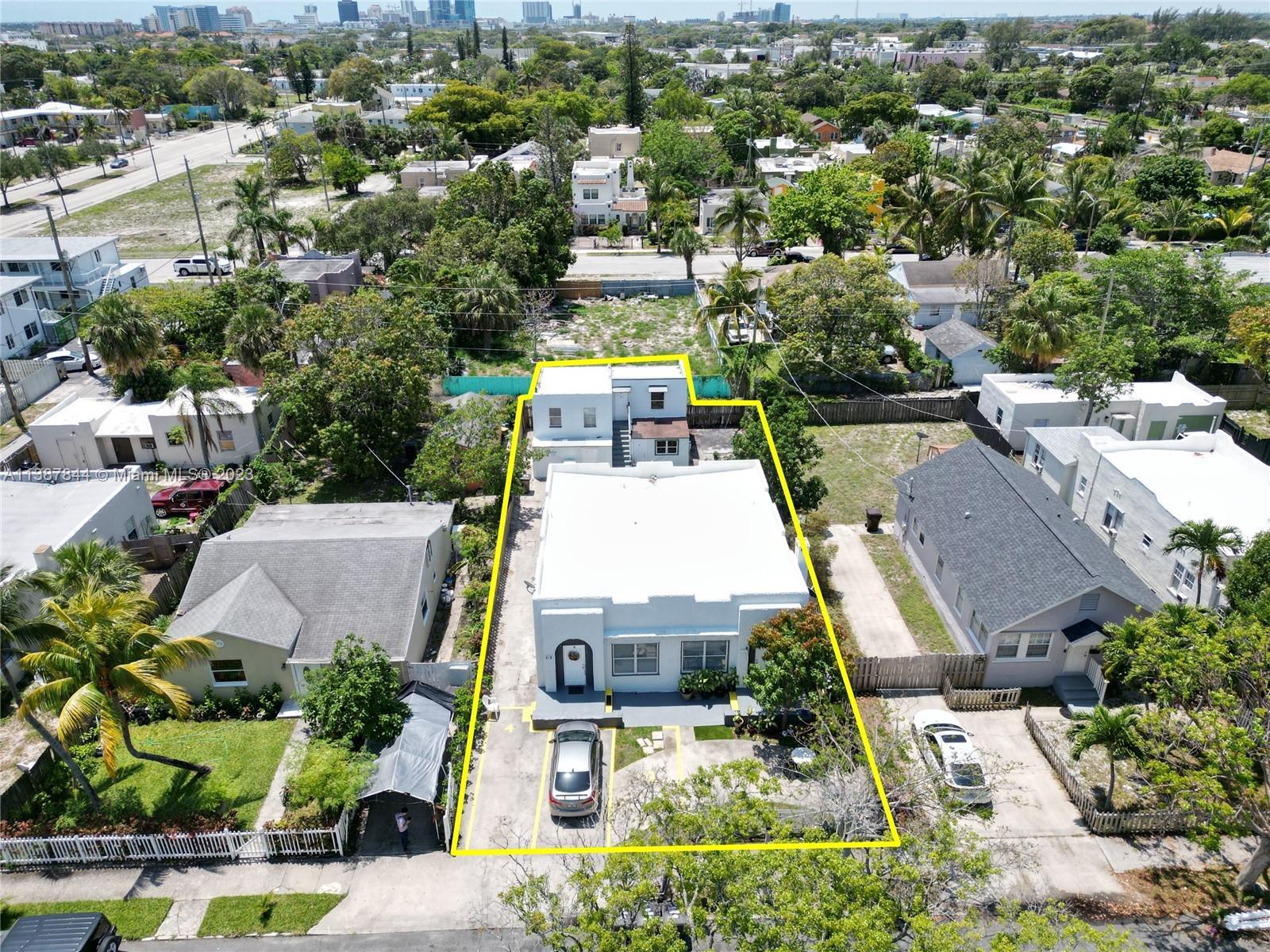 Photo of 618 32nd St in West Palm Beach, FL