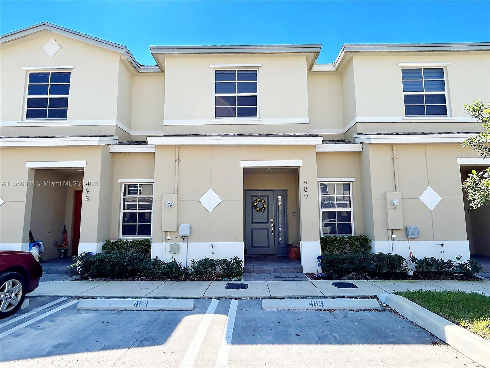 Photo of 489 NE 5th Ter in Florida City, FL