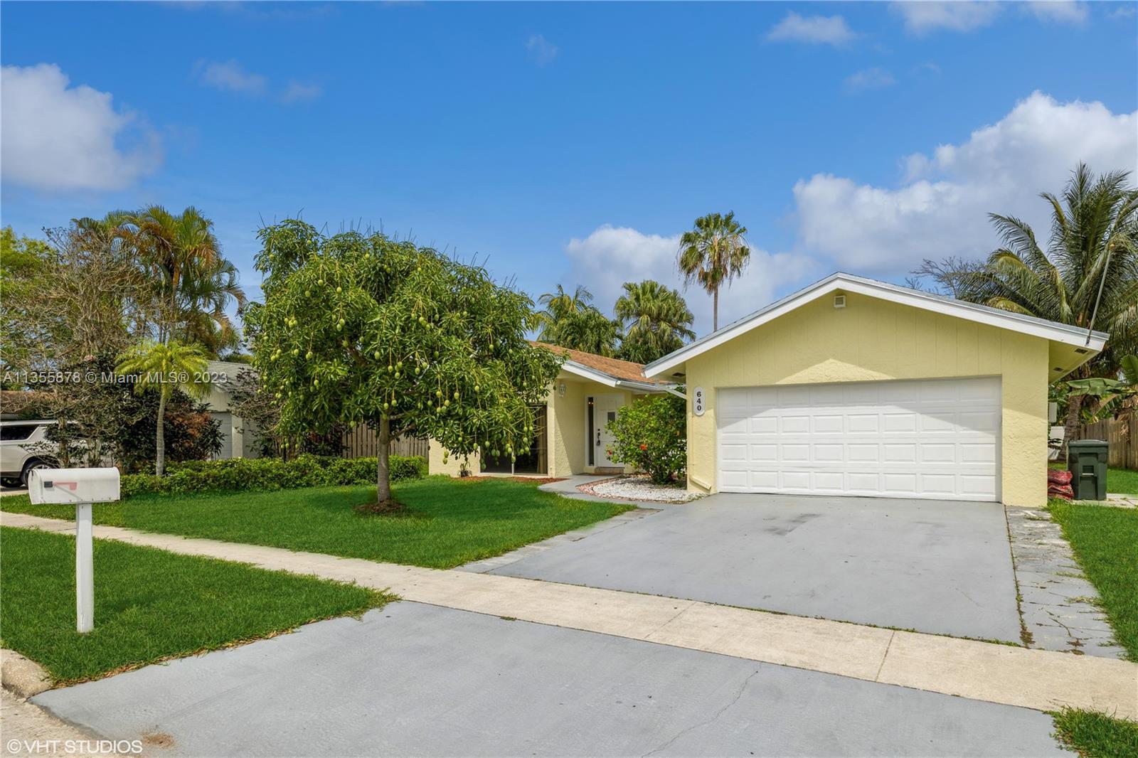 Photo of 640 NW 49th Ave in Coconut Creek, FL