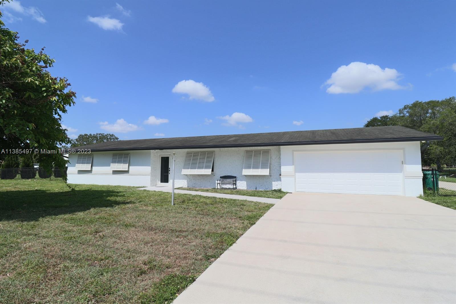 Photo of 1571 SW 136th Ave in Davie, FL