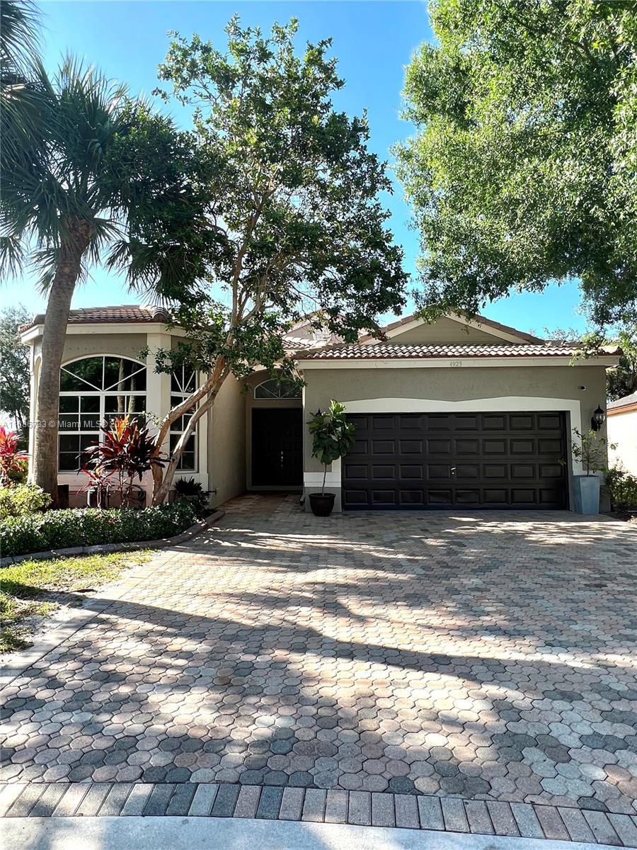 Photo of 4923 NW 59th Ct in Coconut Creek, FL