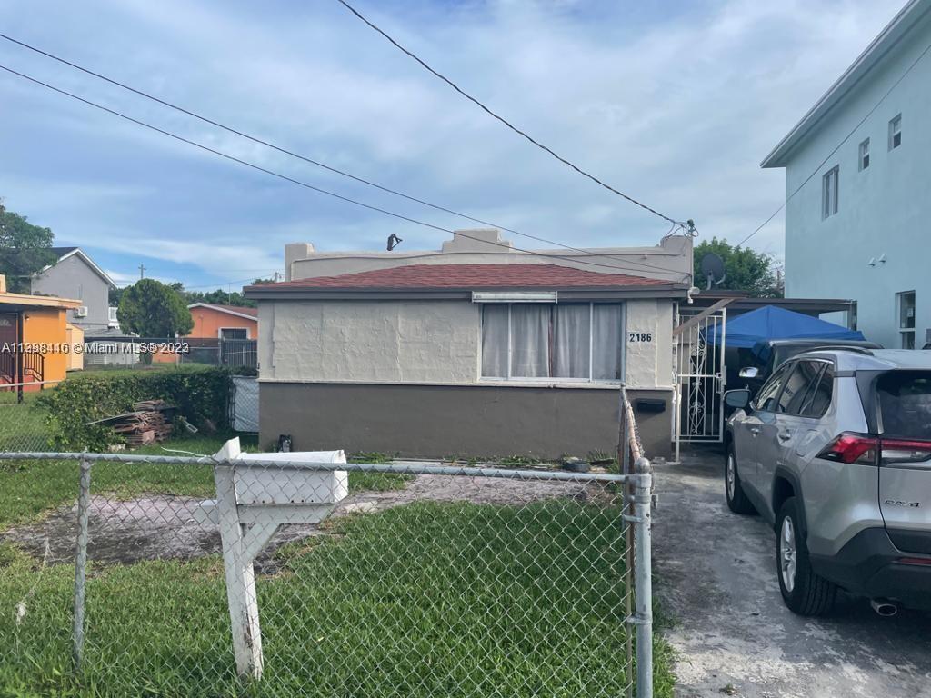 Photo of 2186 NW 47th St in Miami, FL