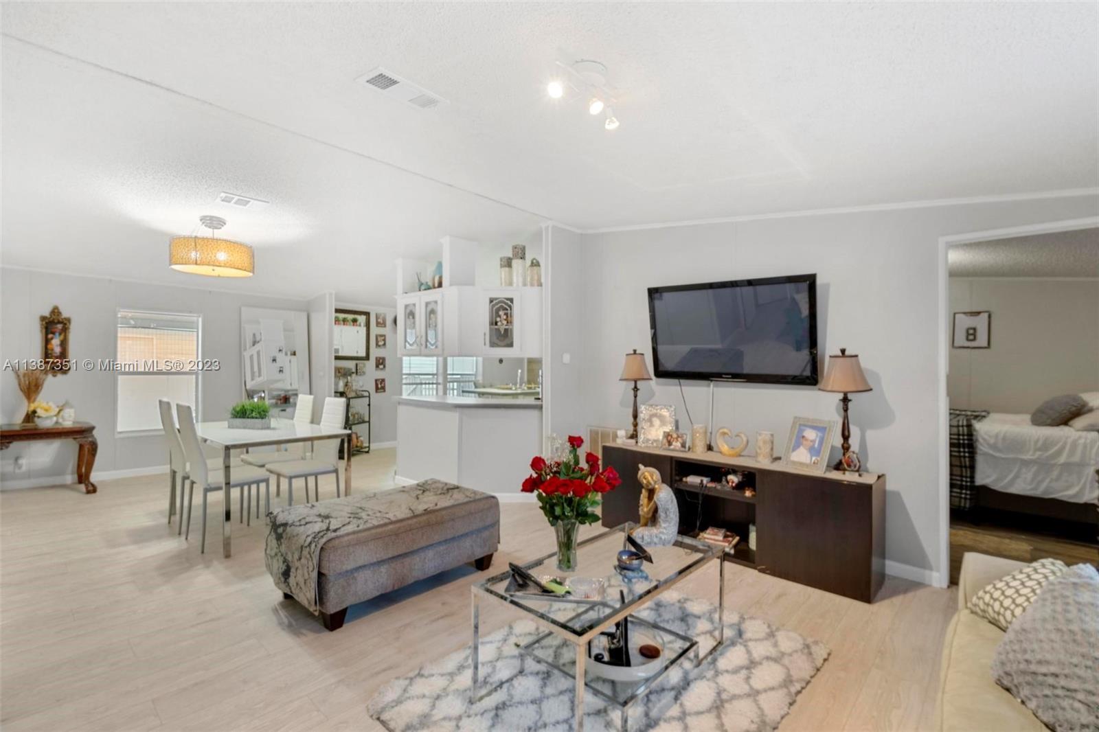 Photo of 13260 SW 10th Mnr in Davie, FL