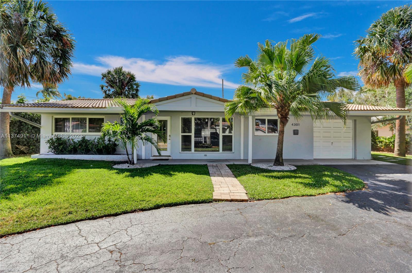 Photo of 4301 NE 22nd Ave in Lighthouse Point, FL